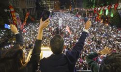 CHP Genel Başkanı Özel, Beyoğlu'ndaki Mitingde Konuştu