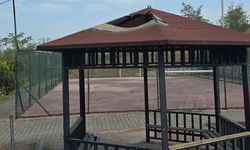 Vandallar Çiftlikköy'deki Parklara Zarar Verdi