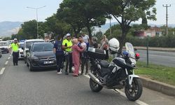 3 otomobil bir birine girdi, 1 bebek ve çocuk yaralandı