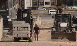 Parke Yol Çalışmaları Aralıksız Devam Ediyor