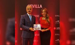 Suna Koçal, İspanya’da Çini Sanatını Tanıttı!