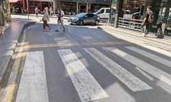Yalova’da Görme Engelli Yolu ile Yaya Geçidi Arasındaki Uyuşmazlık Tepki Çekti