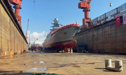 Yalova'da TCG İçel Fırkateyni Suya İndirildi