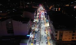 300 Metrelik Türk Bayrağıyla Fener Alayı!