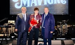 Mavi Gri ile Festival Renk Kazandı