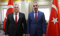 Armutlu’da Cumhuriyet Bayramı Tebrikleri Kabul Edildi