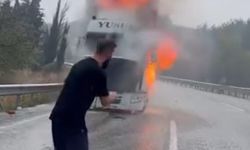 Seyir Halindeki Tır Alev Alev Yandı