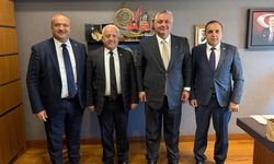 Çınarcık Belediye Başkanı Avni Kurt, TBMM’de Milletvekilleri ile Bir Araya Geldi