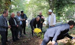 İz Bırakan Muhtarı Unutmadılar