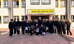 Çizgi Roman Sanatçısı Yıldıray Çınar Öğrencilerimizle Buluştu!