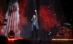 Yalova’da Cumhuriyet Coşkusu Fatma Turgut Konseriyle Zirveye Ulaştı