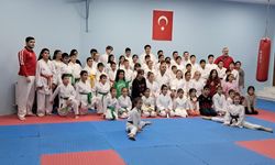 Çiftlikköy’ün Minik Karatecileri Kuşak Sınavında Ter Döktü