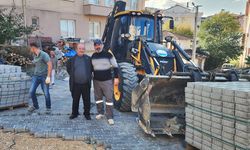 Esenköy’de Çimen Sokak’ta Parke Çalışmaları Sürüyor