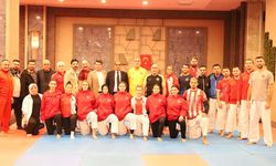 Kılıç ve Güney, Yalovalı Zührenaz’a Başarılar Diledi