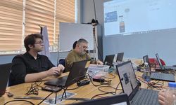 Robotik Atölyede Gençler Buluştu