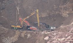 Ordu'da göçük altında kalan kamyon şoförü için yeniden arama çalışması başlatıldı
