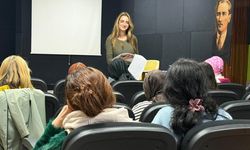 Yalova Belediyesi Kadın Tiyatro Ekibiyle Sanat Eğitimlerini Sürdürüyor