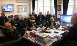 Başkan Avni Kurt, Şampiyon Yalova Masterler’i Ağırladı