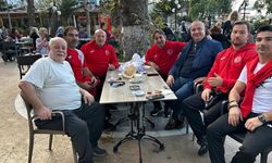 Başkan Avni Kurt’tan Türkiye İşitme Engelliler Güreş Milli Takımı’na Moral Ziyareti