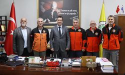 Yalova Mahalle Afet Gönüllülerinden Başkan Canbay’a Ziyaret
