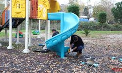 Çiftlikköy’de Çocuk Oyun Parkları Yenileniyor