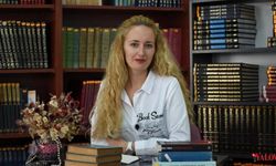 Yalova’nın Sevilen Eğitimcisi Emel Zehra Tunçinan’dan Edebiyata “Kakomira” Mirası