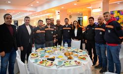 Vali Kaya, AFAD Gönüllüleriyle Kahvaltıda Buluştu