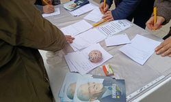 İYİ Parti Yalova’dan 5 Aralık Kadın Hakları Günü İçin Farkındalık Standı