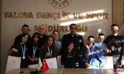 Genç Yüzücülere Ödülleri Kılıç’tan