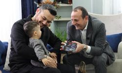 Çiftlikköy’de 2026’nın İlk Bebek Setleri Başkan Yele’den