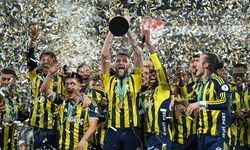 Fenerbahçe, Kupayı Kaldırdı