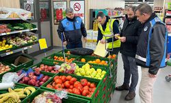 Yalova Belediyesi’nden Sebze ve Meyvede Künye Denetimi