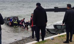 Yalova’da Kontrolden Çıkan Pikap Denize Uçtu: 1 yaralı