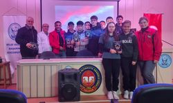 Yalova Emniyeti’nden Öğrencilere “Gençlik ve Güvenli Gelecek” Eğitimi