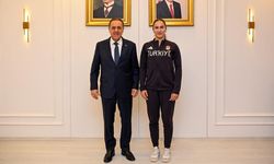 Milli Gururumuz Buse Tosun Vali Dr. Usta’yla Buluştu