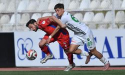 Zirve İçin Büyük Çekişme, Alt Tarafta Kazan Kaynıyor