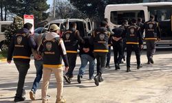 3 İlde Aranan Şüpheliler Yalova’da Kıskıvrak Yakalandı