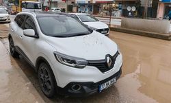 Şehit Ömer Faydalı Caddesi Çamur Deryasına Döndü