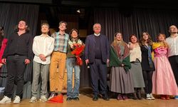 Yalova’da Tiyatro Günleri Coşkusu Sürüyor