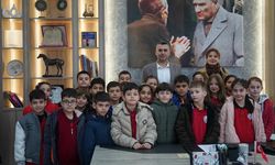 Kadıköy’de Minik Öğrencilerden Belediyeye Anlamlı Ziyaret