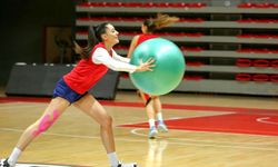 Bizim Kızlar Rövanşı Almak İstiyor