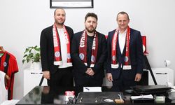 Çiftlikköy Belediye, Başantrenör Yaldırak’la İmza Tazeledi