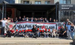 Minik Kalpler 23 Nisan’da Siyah-Beyaz Sevgiyle Buluştu