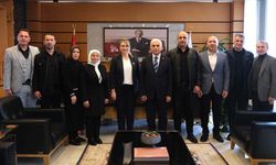 AK Partili Mervan Gül’den Altınova Belediyesi’ne Çıkarma