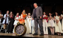 Yalovalı Kadınlar Performansı Ayakta Alkışlandı
