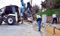 Yalova Belediyesi Ekipleri Şehir Genelinde Çalışmalarını Sürdürüyor