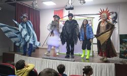 Çiftlikköy Belediyesi Tiyatroyu Okullara Taşıyor