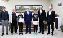 “Nasıl İnanmalı?” Sorusuna Yalova’da Ödüllü Yanıt: Öğrenciler Başarı Belgelerini Aldı