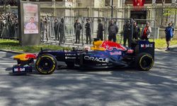 Yuki Tsunoda'dan, İstanbul sokaklarında gösteri sürüşü