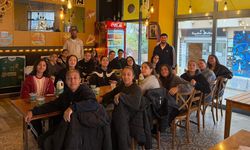 Şampiyon Kızlar Zaferin Tadını Çıkardı